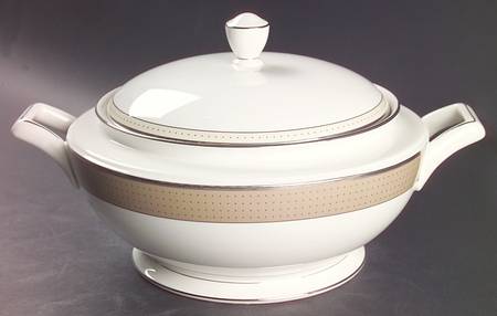Cameroon Sand Round Covered Vegetable