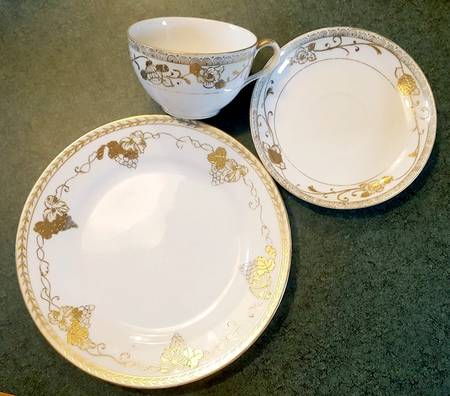 N2299 Flat Cup & Saucer Set