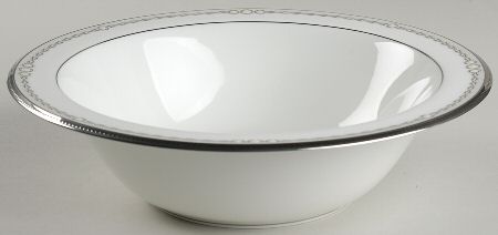 Pearl Luxe 9" Round Vegetable Bowl