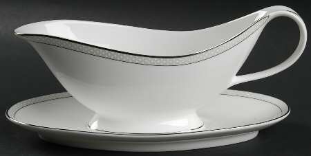 Ocean Beaded Pearl Gravy Boat & Underplate