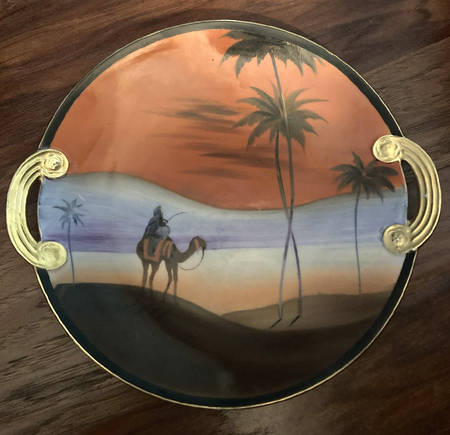N2420 Handled Cake Plate