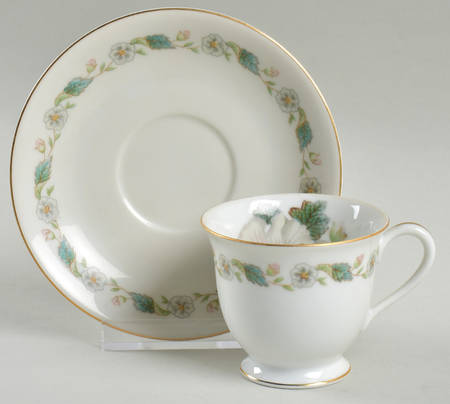 N2432 Footed Demitasse Cup & Saucer Set