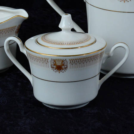 3-808 Sugar Bowl & Lid