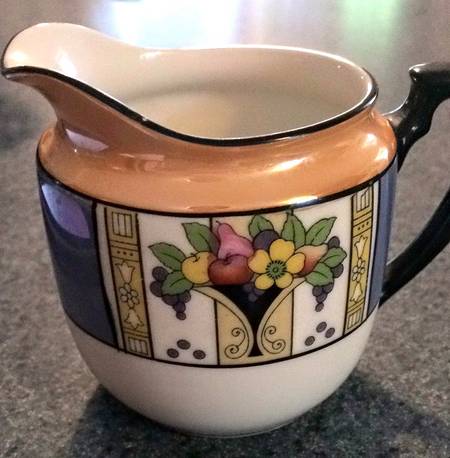 N2435 Creamer