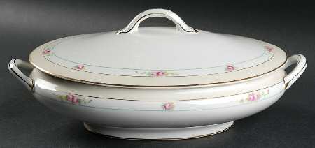 N2443 Oval Covered Vegetable