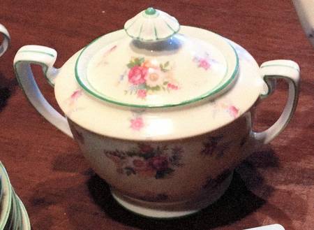 N2668 Sugar Bowl & Lid