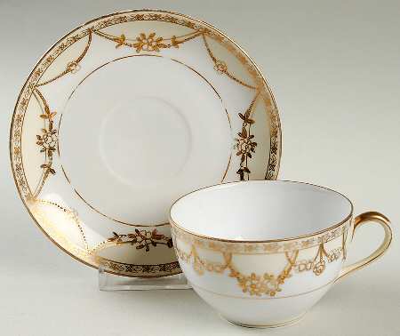MEI1374 Flat Cup & Saucer Set