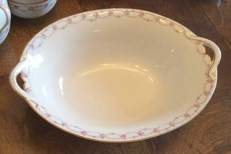 N2676 9" Oval Vegetable Bowl