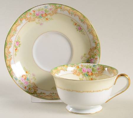 N420 Footed Cup & Saucer Set