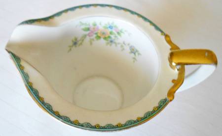 N2510 Creamer