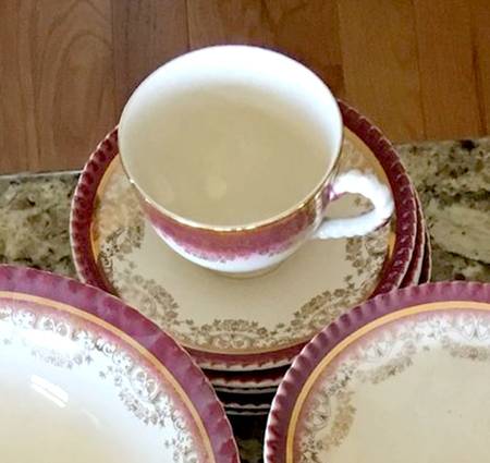 NAC13 Footed Cup & Saucer Set