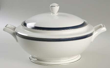 Stardust Platinum Round Covered Vegetable
