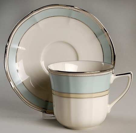 Centura Green Flat Cup & Saucer Set