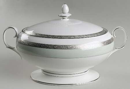 Fascination Green Oval Covered Vegetable