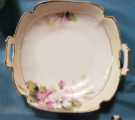 N4617 9" Handled Square Bon Bon