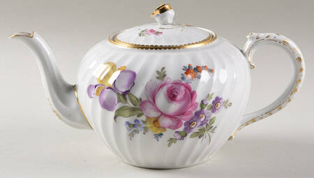 1012Z Teapot & Lid by Nymphenburg