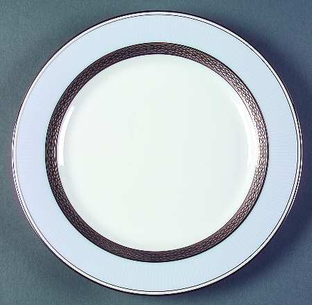 Queen's Platinum Accent Luncheon Plate