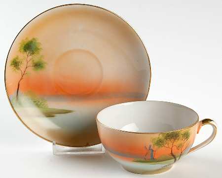 N2740 Flat Cup & Saucer Set