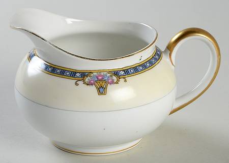 N2577 Creamer