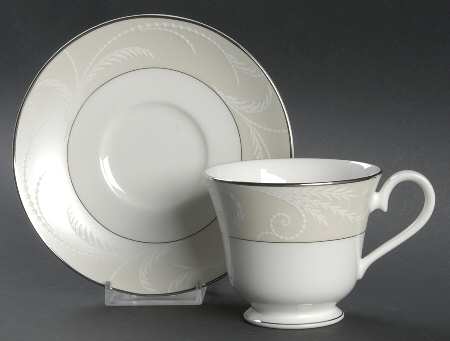 Pearl Ariel Footed Cup & Saucer Set