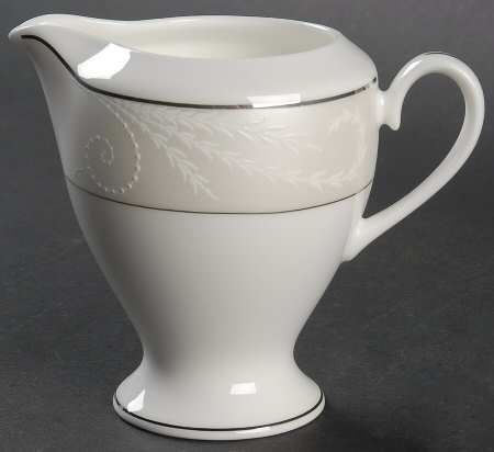 Pearl Ariel Creamer