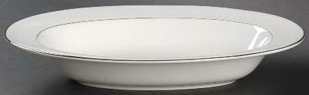 Pearl Ariel 11" Oval Vegetable Bowl
