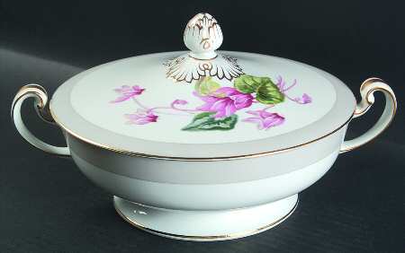 N2582 by Noritake