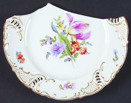 1012 (Pierced, Gold Trim) Salad Plate