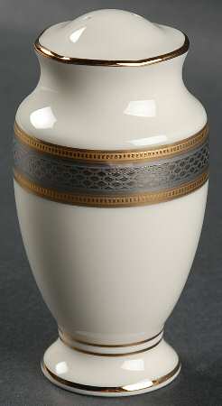 Contrella Pepper Shaker
