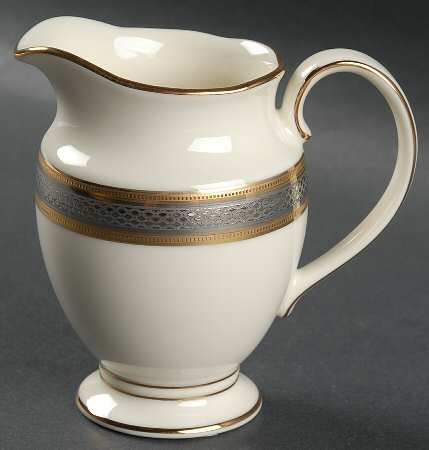 Contrella Creamer