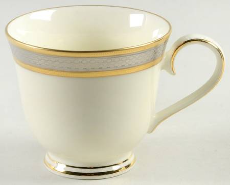 Contrella Footed Cup