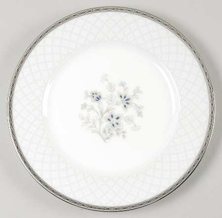 Delacorte Accent Luncheon Plate