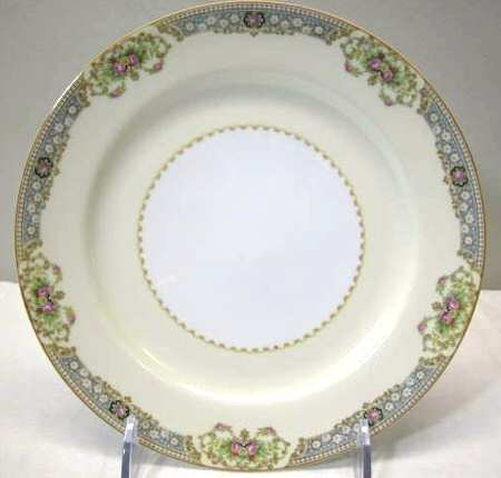 N2811 Dinner Plate