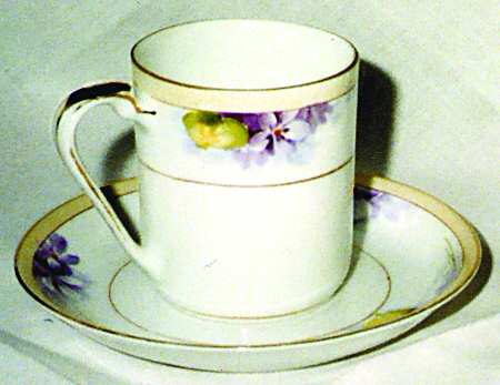 N4627 Chocolate Cup & Saucer Set