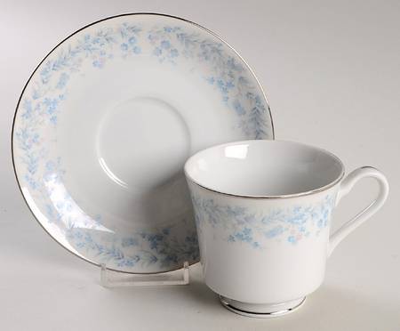 Belmonte Footed Cup & Saucer Set