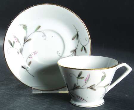 N2834 Footed Cup & Saucer Set