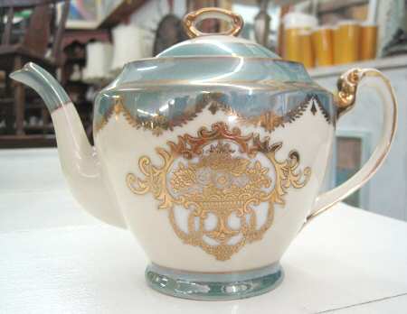 N2842 Teapot & Lid