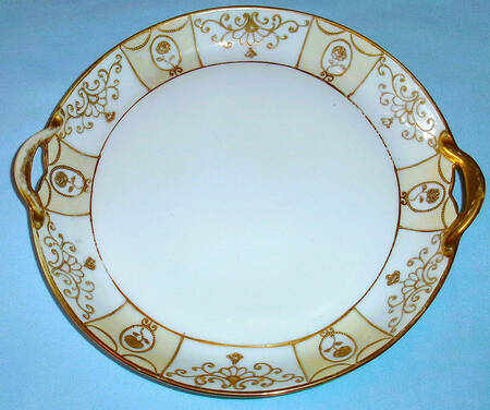 N2859 Handled Cake Plate