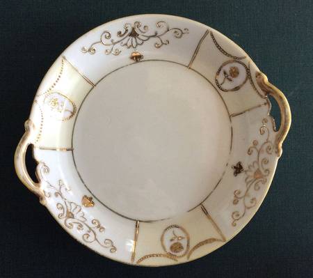 N2859 Handled Cake Plate