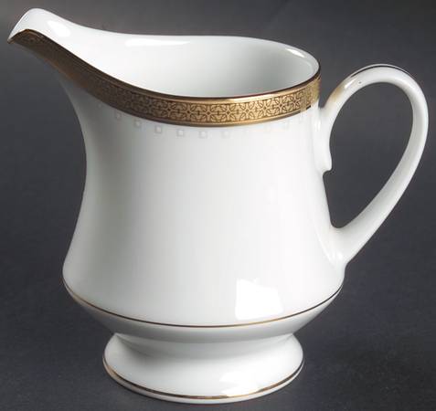 Metropolitan Gold Creamer