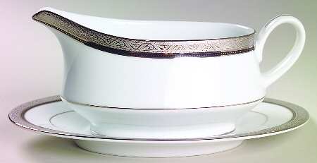 Kingswood Platinum Gravy Boat & Underplate/Relish