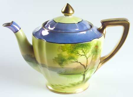N3006 Teapot & Lid