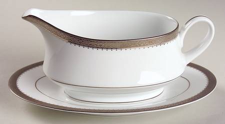 Essex Platinum Gravy Boat & Underplate (Relish/Butter)