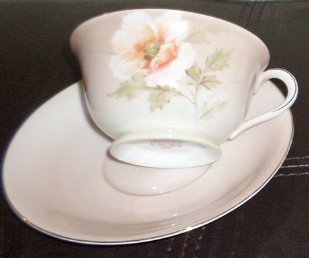 N3054 Footed Cup & Saucer Set