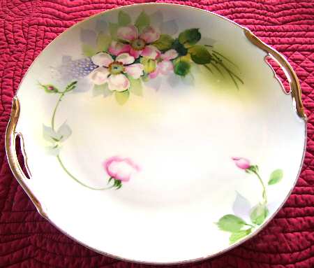 N4637 Handled Cake Plate