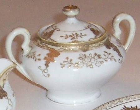 N4639 Sugar Bowl & Lid