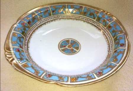 N3114 Handled Cake Plate
