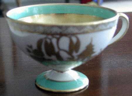 N3119 Footed Cup