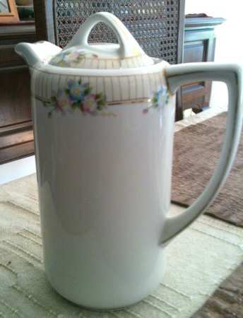 N3124 Chocolate Pot & Lid