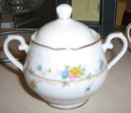 N3135 Sugar Bowl & Lid